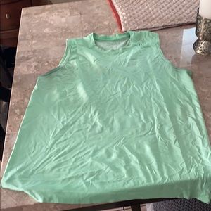 Lululemon Men’s shirt